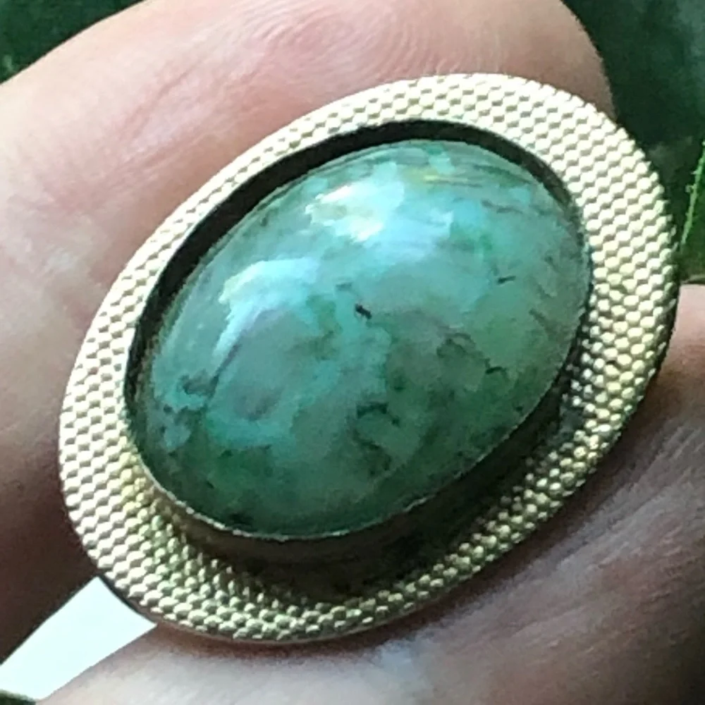 Vintage men’s light blue speckled stone cuff links